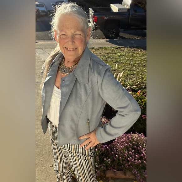 Meet your Posher, Stephie - Picture 10 of 11